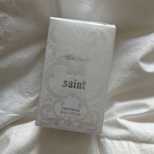 Kat Von D "Saint"